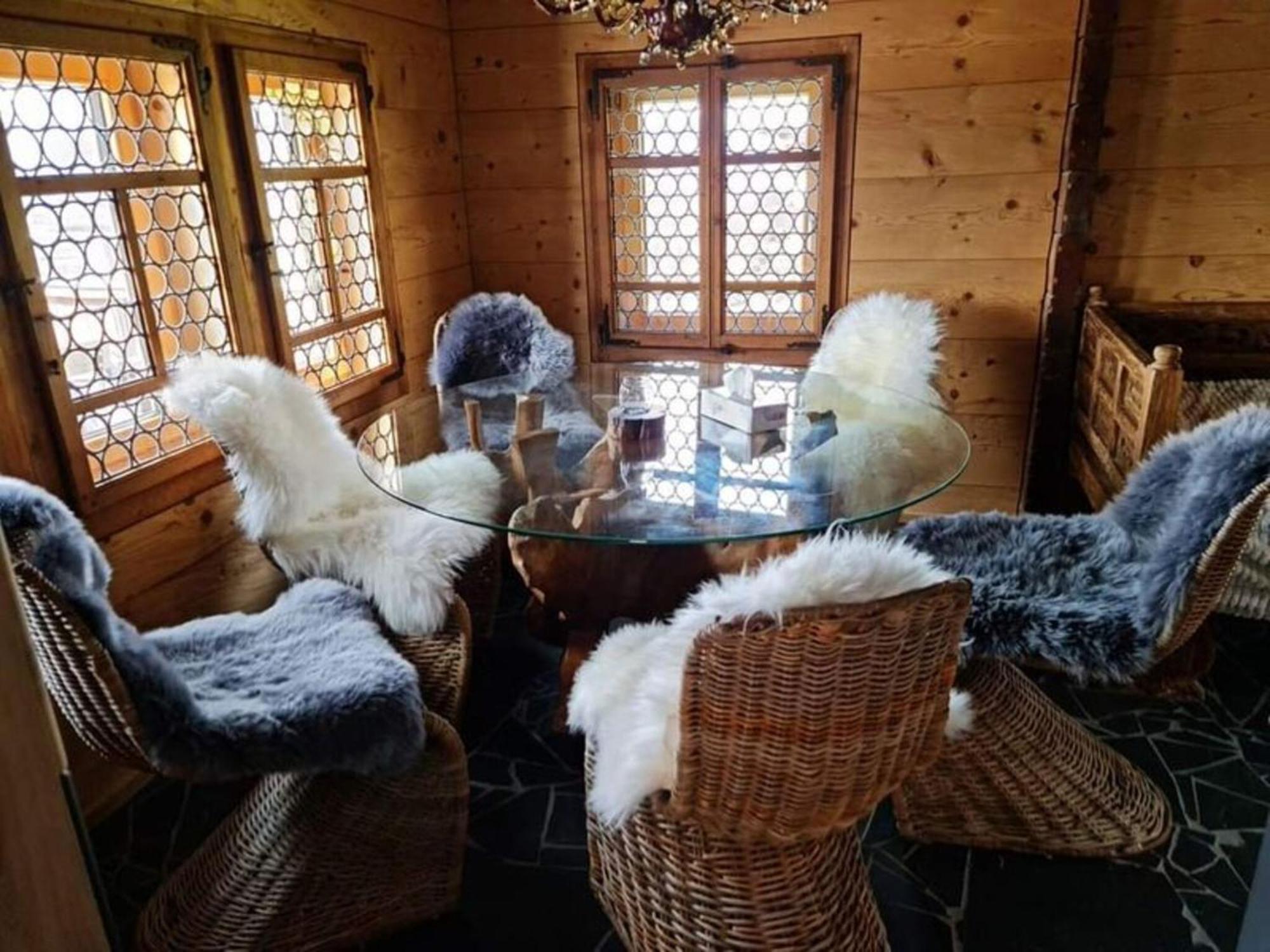 זיגריזוויל Chalet With View Of The Mountains And The Thun Lake מראה חיצוני תמונה