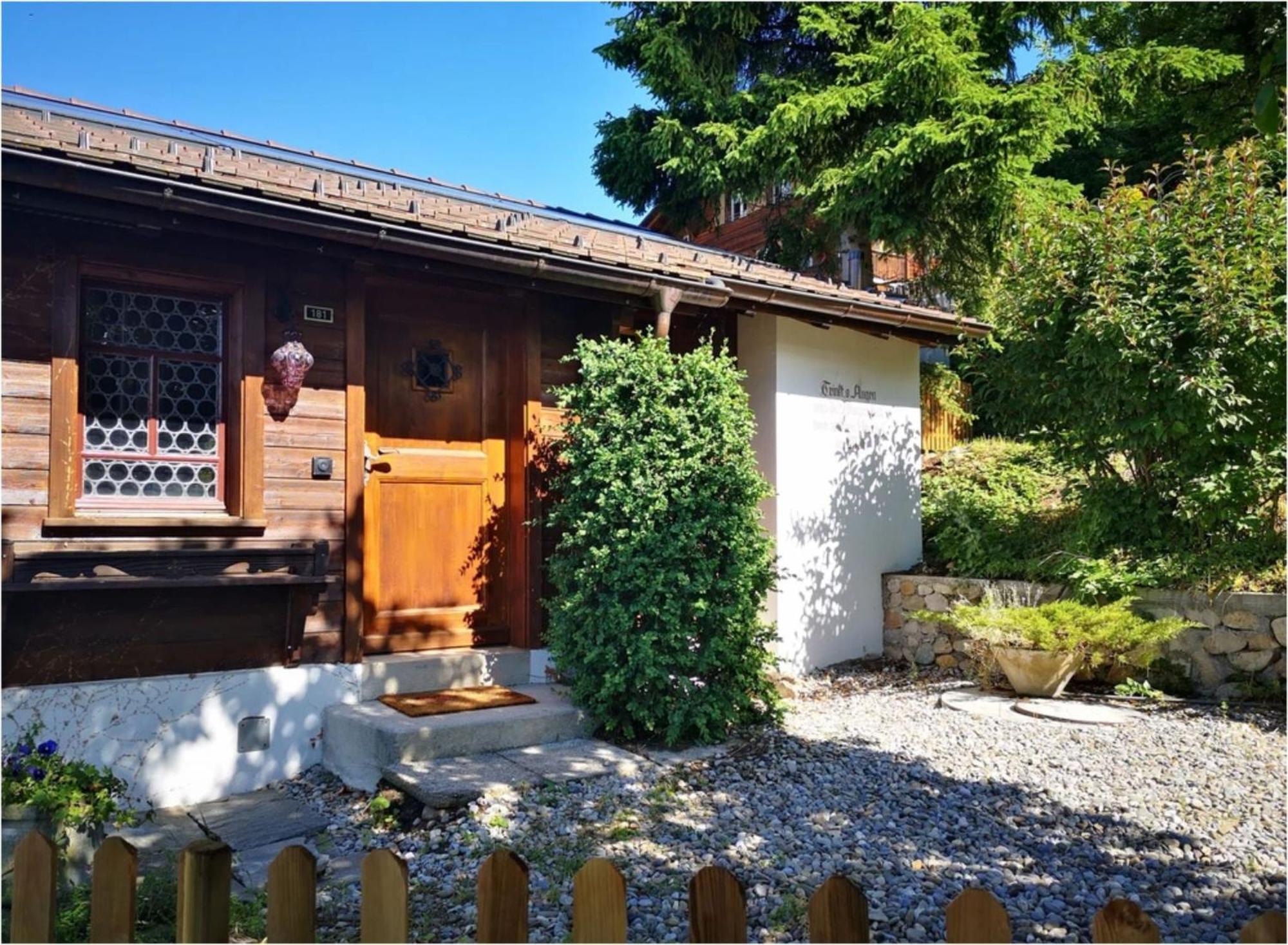 זיגריזוויל Chalet With View Of The Mountains And The Thun Lake מראה חיצוני תמונה