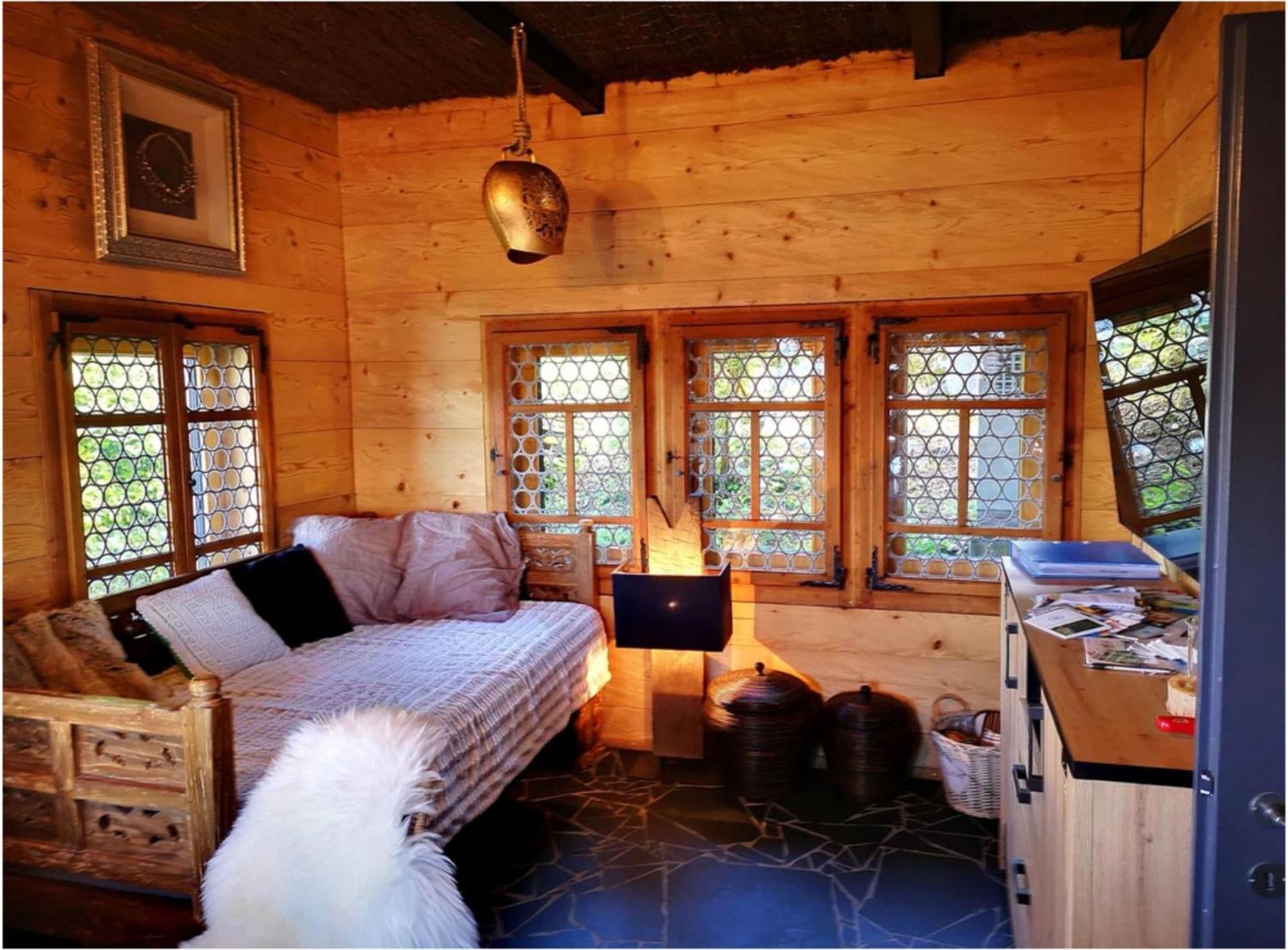 זיגריזוויל Chalet With View Of The Mountains And The Thun Lake מראה חיצוני תמונה